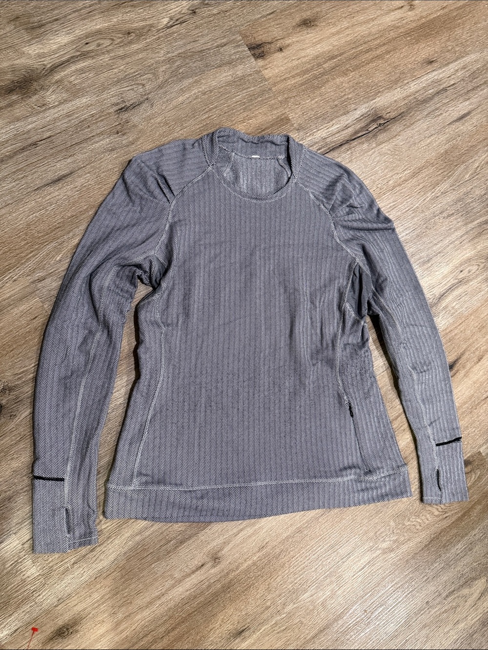 lululemon athletica Women's Long Sleeve Ribbed Herringbone Run Top - Black White